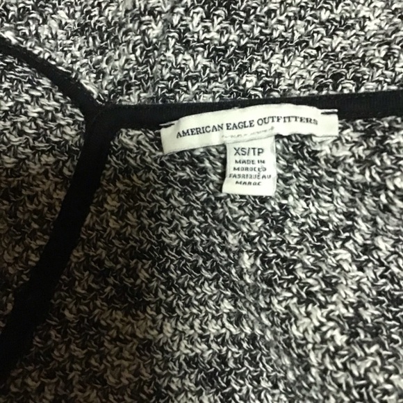 American Eagle beachy cardigan - Picture 2 of 11